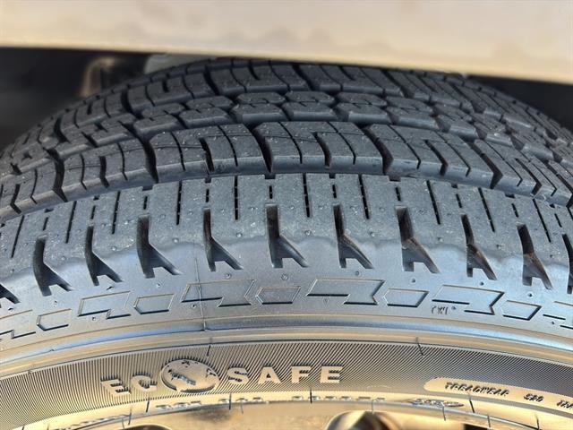 used 2016 Jeep Cherokee car, priced at $10,500