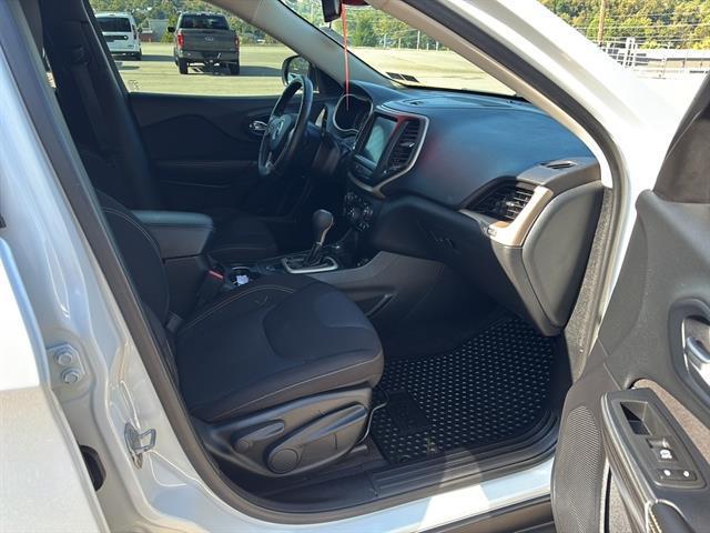 used 2016 Jeep Cherokee car, priced at $10,500