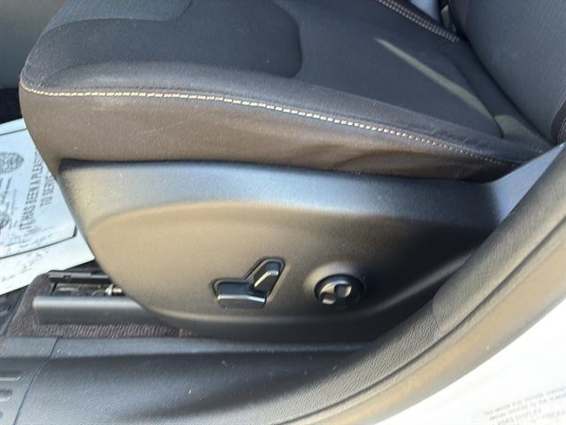 used 2016 Jeep Cherokee car, priced at $10,500