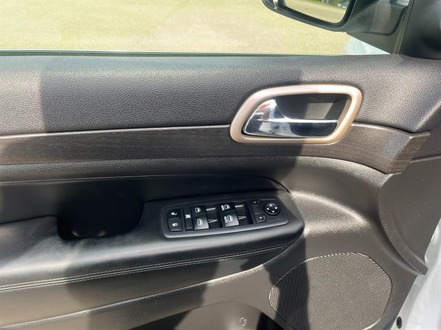 used 2017 Jeep Grand Cherokee car, priced at $18,950