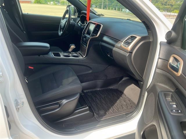 used 2017 Jeep Grand Cherokee car, priced at $18,950
