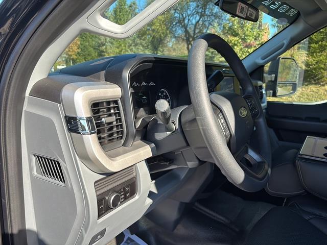 new 2025 Ford F-250 car, priced at $85,211