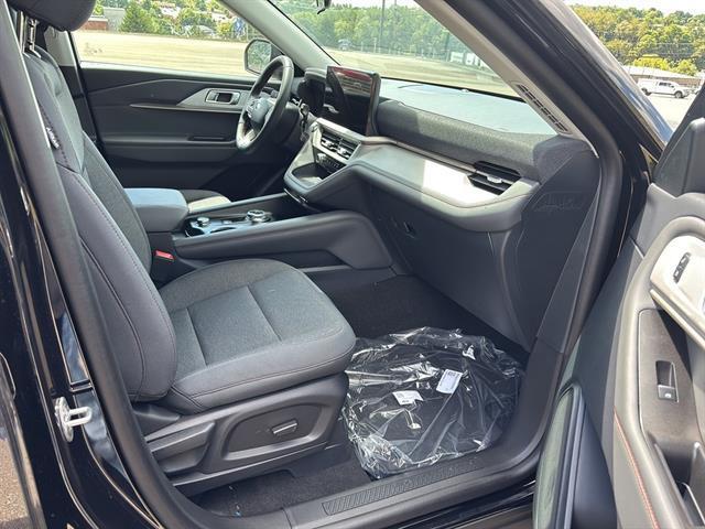 new 2025 Ford Explorer car, priced at $43,945