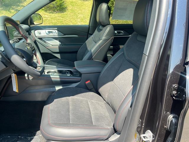 new 2025 Ford Explorer car, priced at $62,595