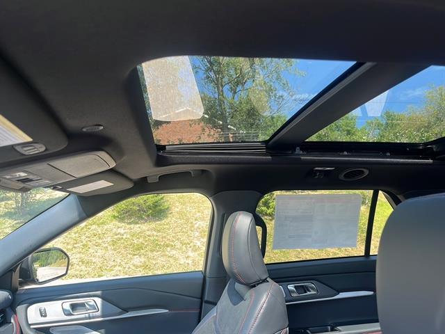 new 2025 Ford Explorer car, priced at $62,595