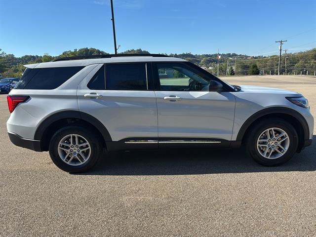 new 2025 Ford Explorer car, priced at $43,745