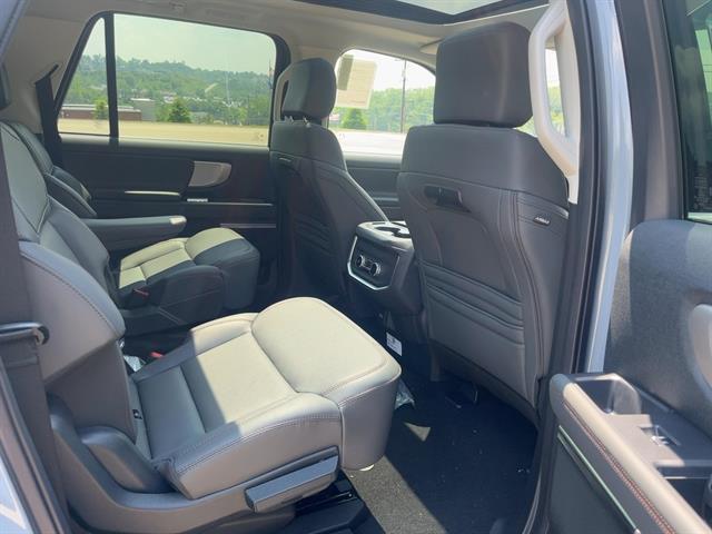 new 2025 Ford Expedition Max car, priced at $76,645