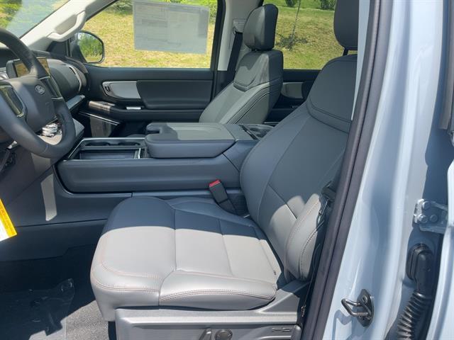 new 2025 Ford Expedition Max car, priced at $76,645