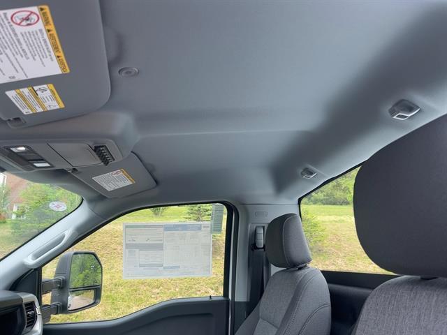 new 2025 Ford F-250 car, priced at $52,185