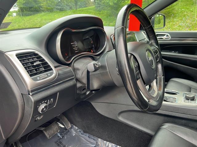 used 2020 Jeep Grand Cherokee car, priced at $25,000