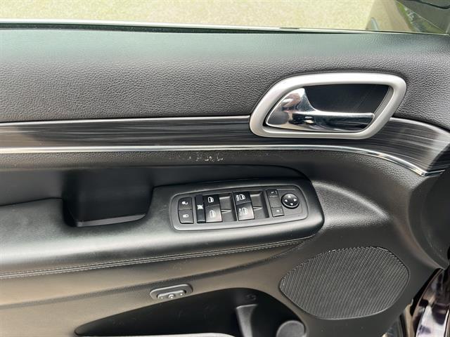 used 2020 Jeep Grand Cherokee car, priced at $25,000