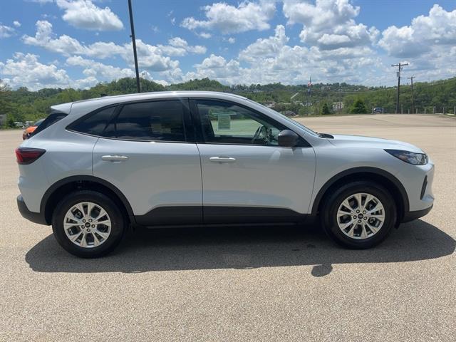 new 2025 Ford Escape car, priced at $33,040
