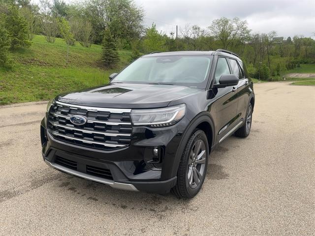 new 2025 Ford Explorer car, priced at $46,570