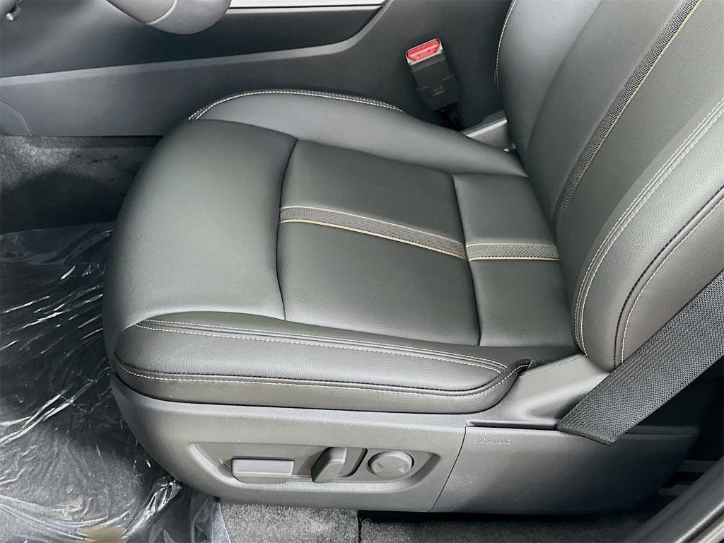 new 2025 Mazda CX-90 car, priced at $38,250