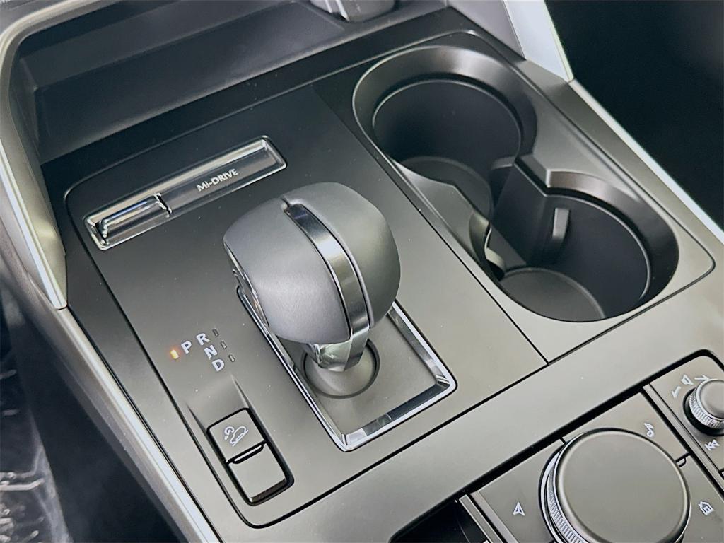 new 2025 Mazda CX-90 car, priced at $38,250