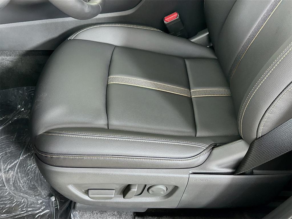 new 2025 Mazda CX-90 car, priced at $38,250