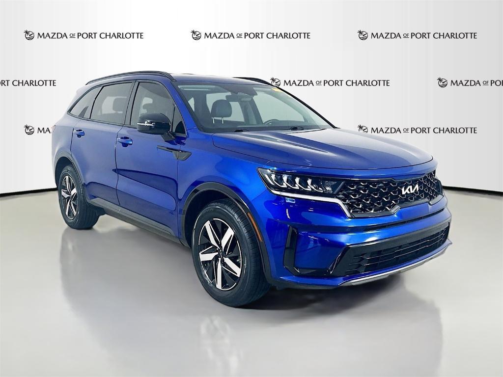 used 2022 Kia Sorento car, priced at $22,994