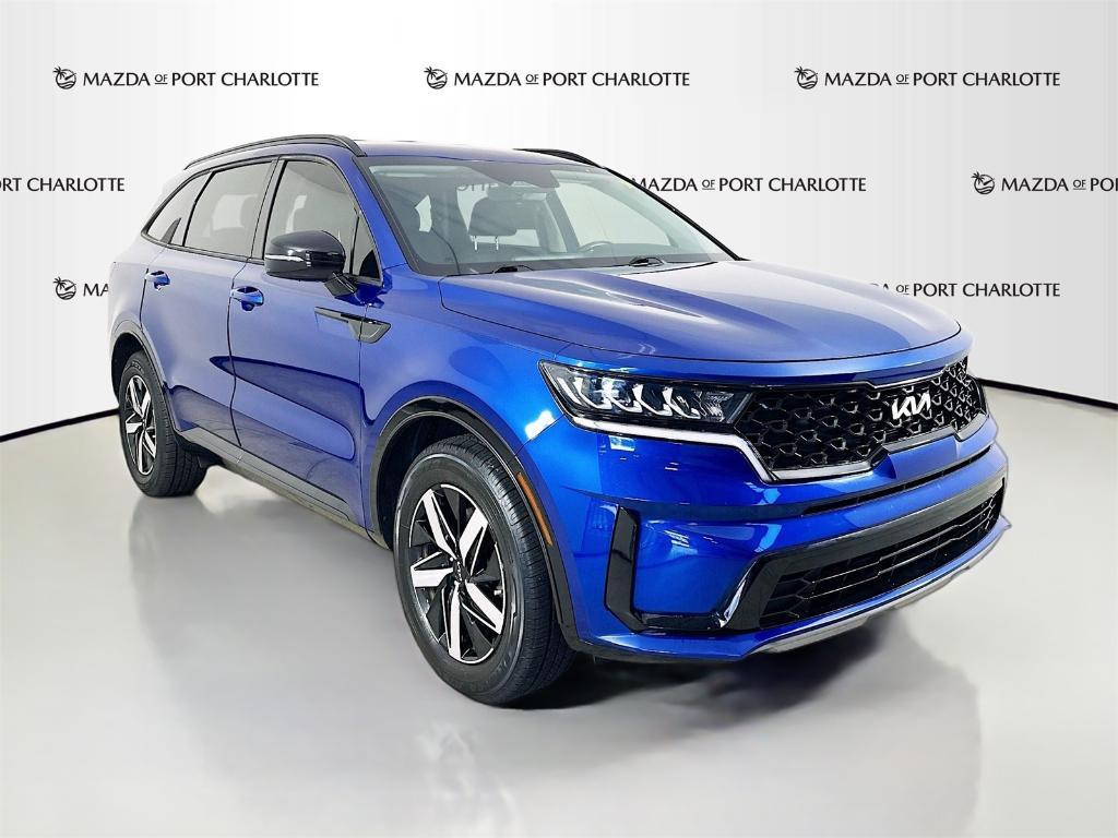 used 2022 Kia Sorento car, priced at $25,316
