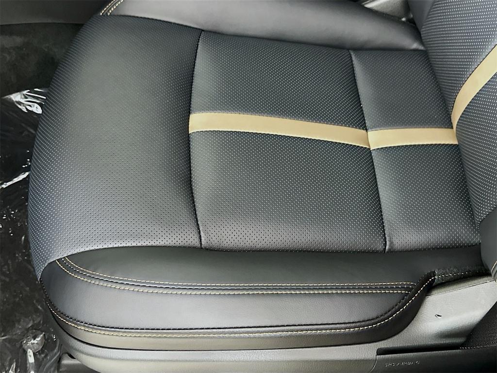 new 2025 Mazda CX-70 PHEV car