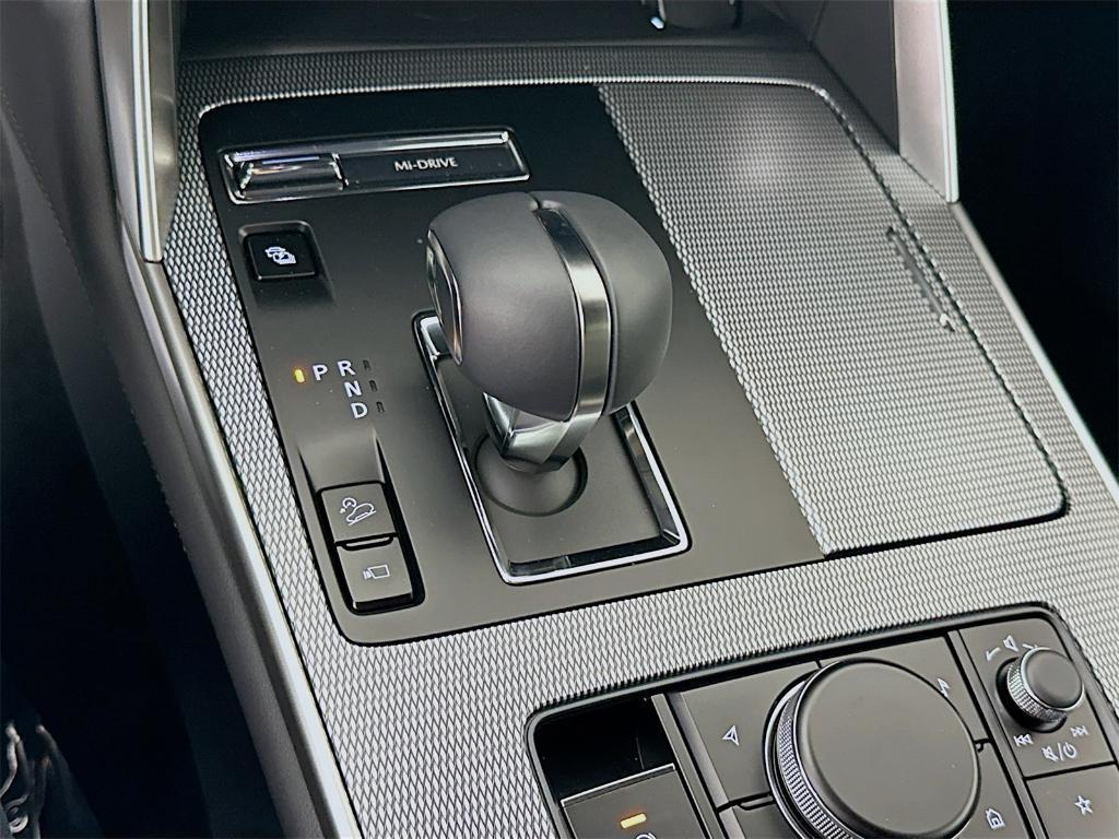 new 2025 Mazda CX-70 PHEV car