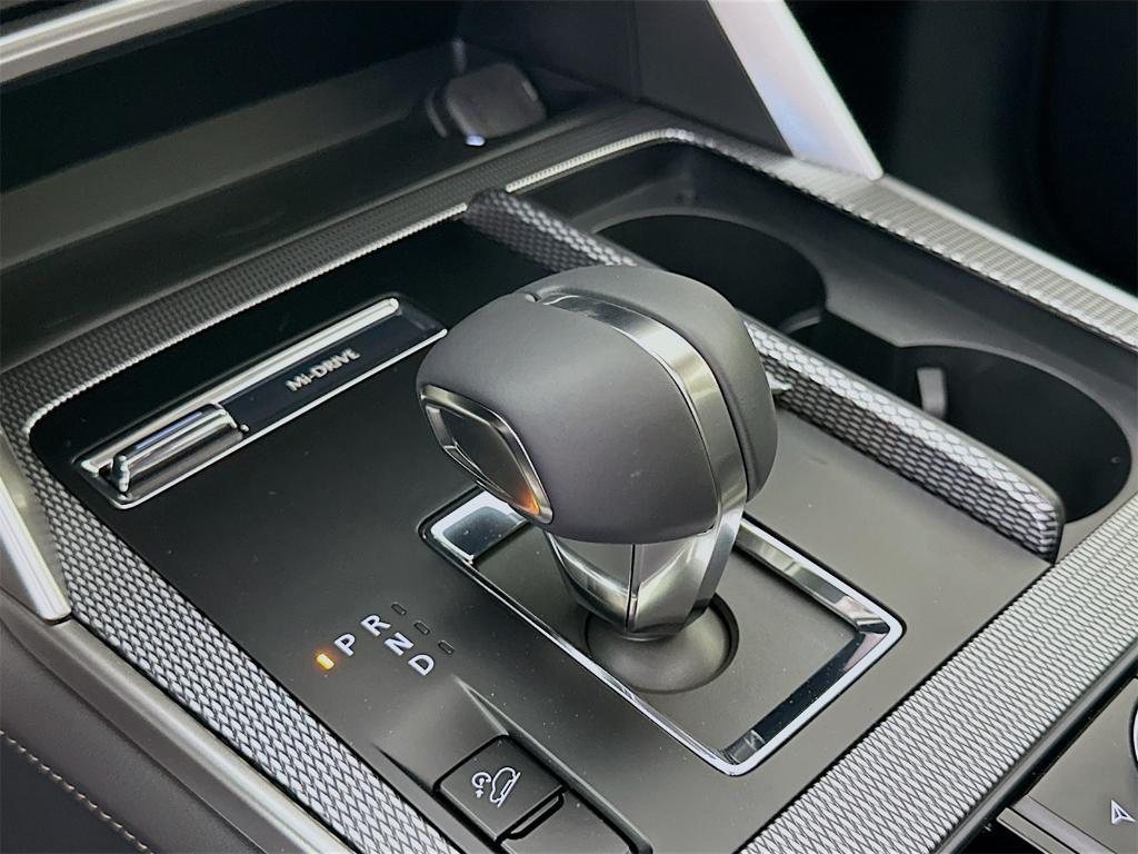 new 2025 Mazda CX-90 car, priced at $43,421