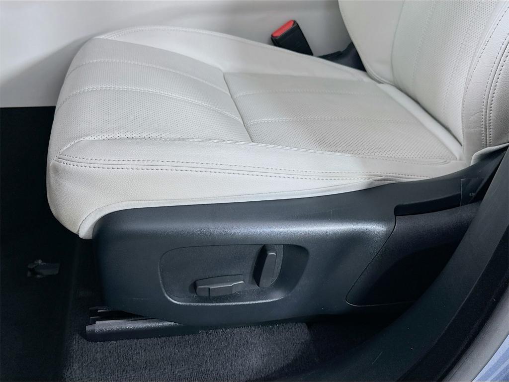 used 2019 Land Rover Range Rover Velar car, priced at $21,206