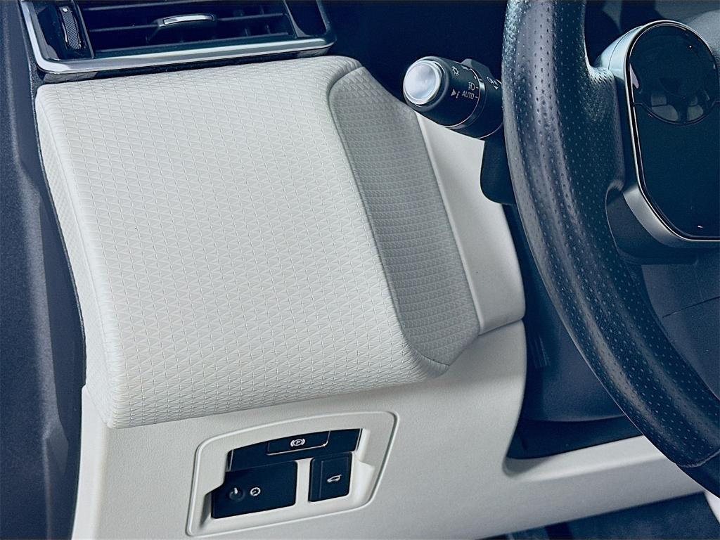 used 2019 Land Rover Range Rover Velar car, priced at $21,206