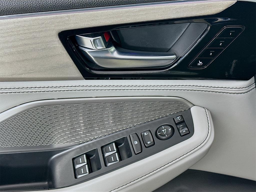 used 2023 Acura MDX car, priced at $45,822