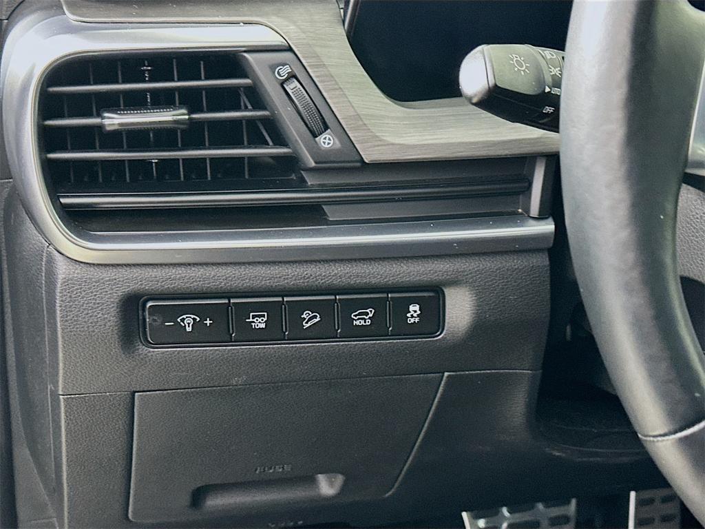 used 2024 Kia Telluride car, priced at $42,278