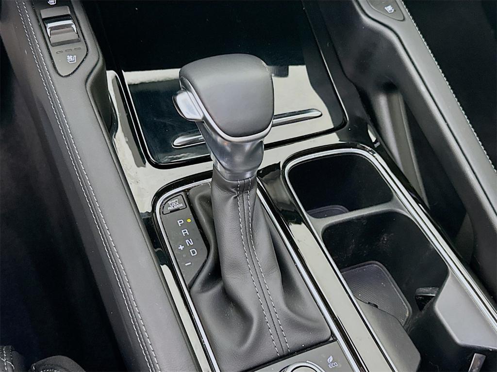 used 2024 Kia Telluride car, priced at $42,278