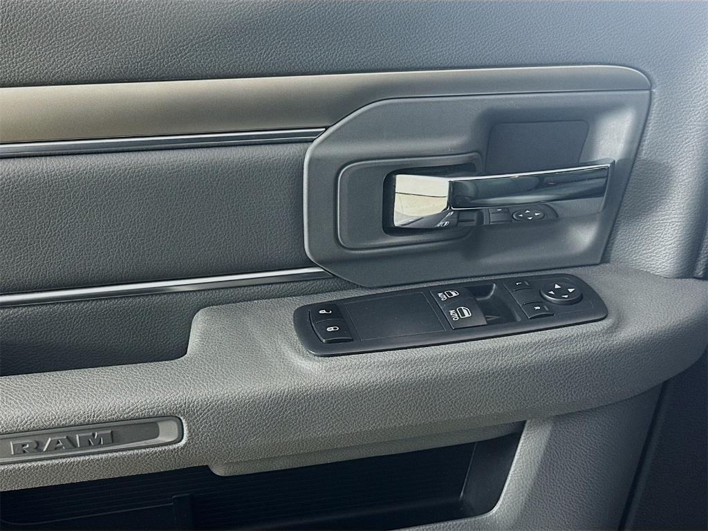 used 2019 Ram 1500 Classic car, priced at $20,919