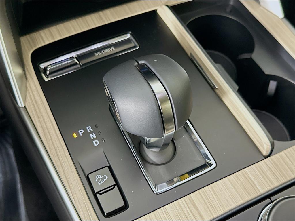 new 2025 Mazda CX-90 car, priced at $43,878
