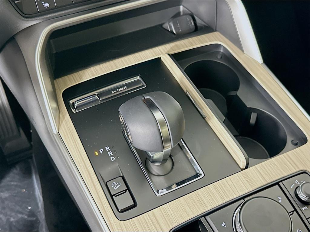 new 2025 Mazda CX-90 car, priced at $41,686
