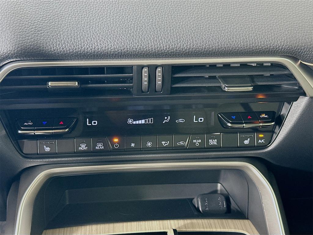 new 2025 Mazda CX-90 car, priced at $41,686