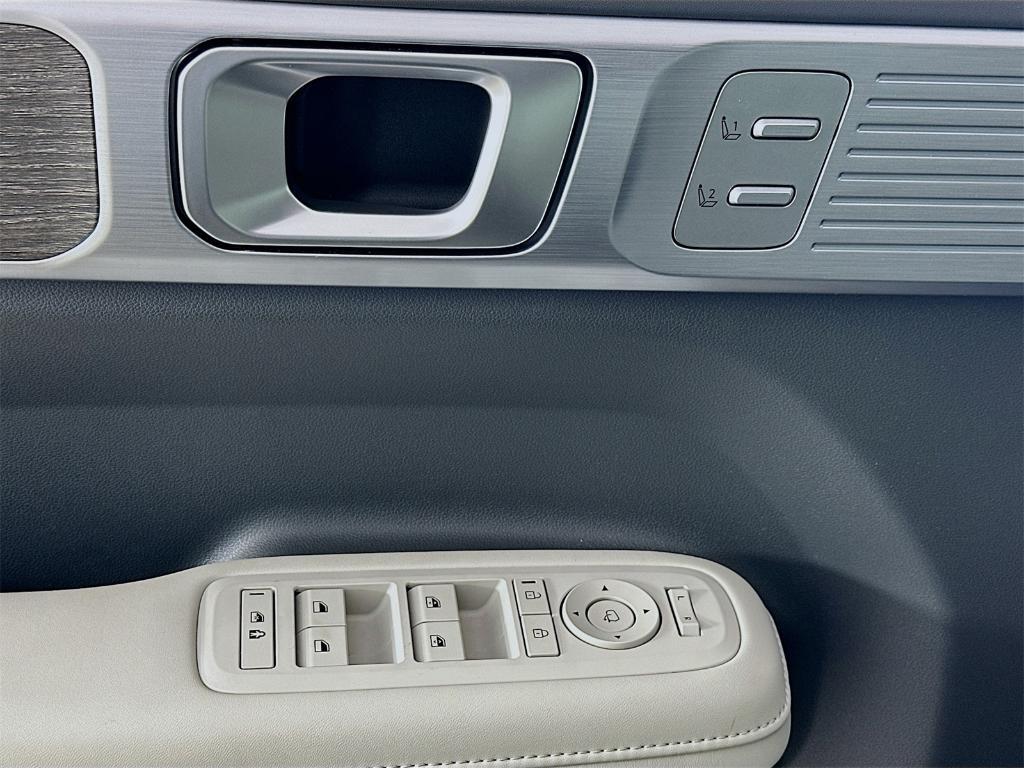 used 2024 Hyundai Santa Fe car, priced at $32,823