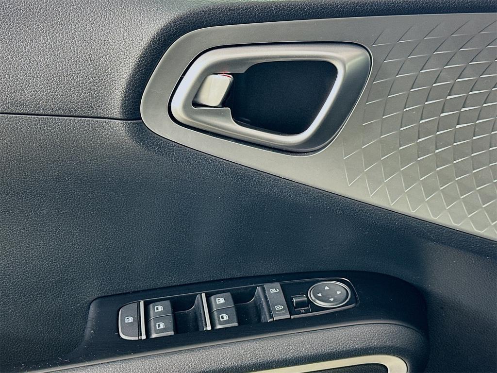 used 2022 Kia Soul car, priced at $16,120
