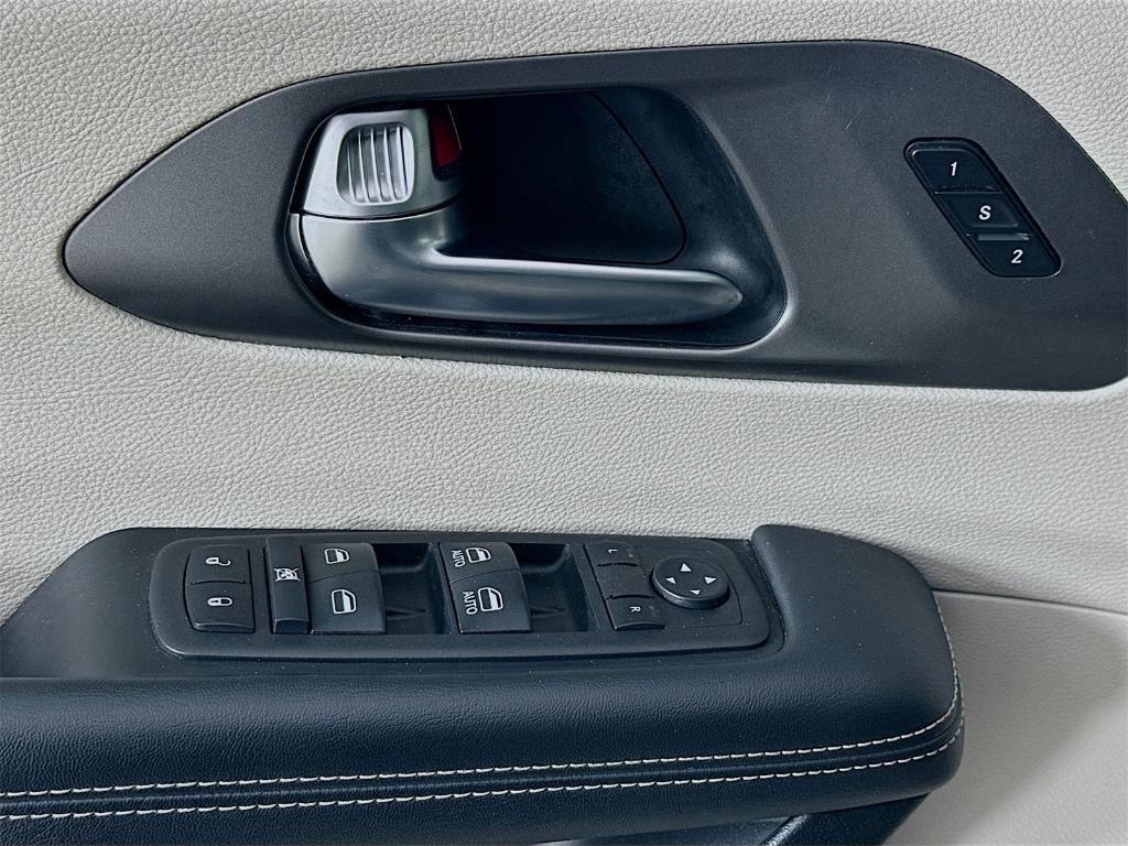 used 2023 Chrysler Pacifica car, priced at $20,730