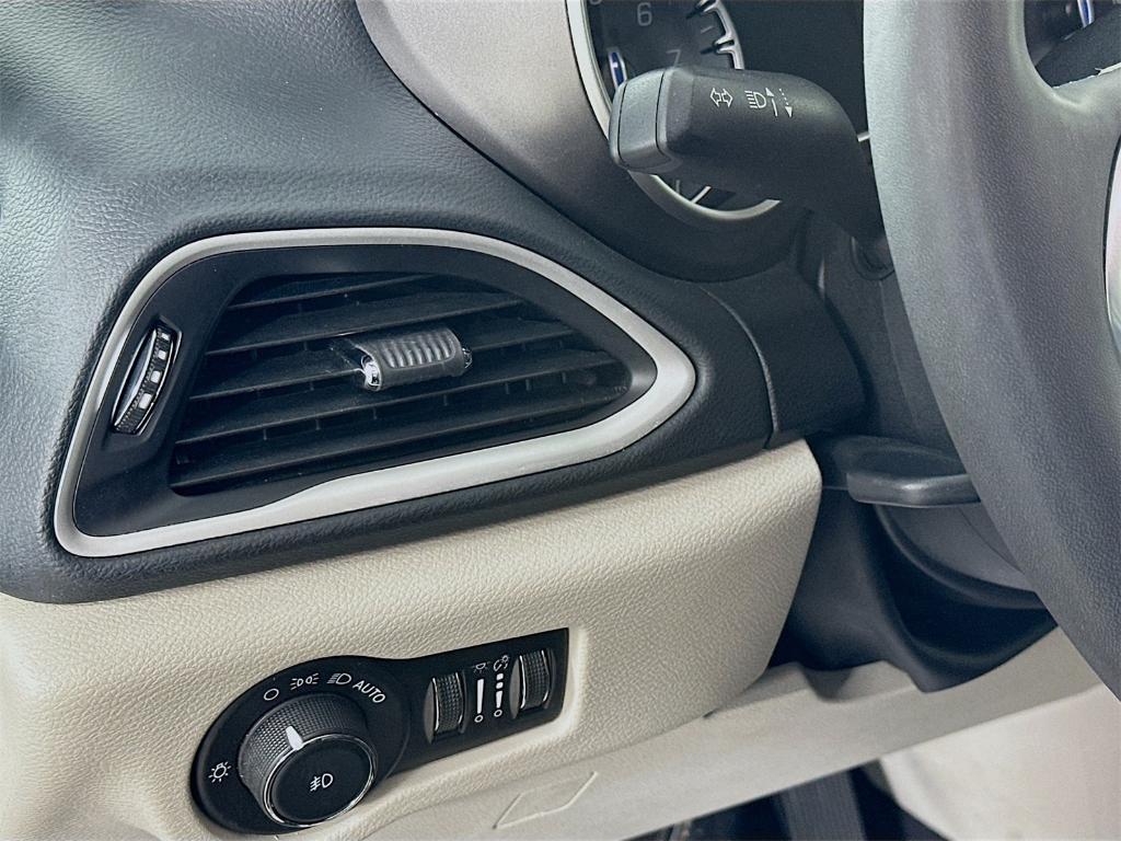 used 2023 Chrysler Pacifica car, priced at $20,730
