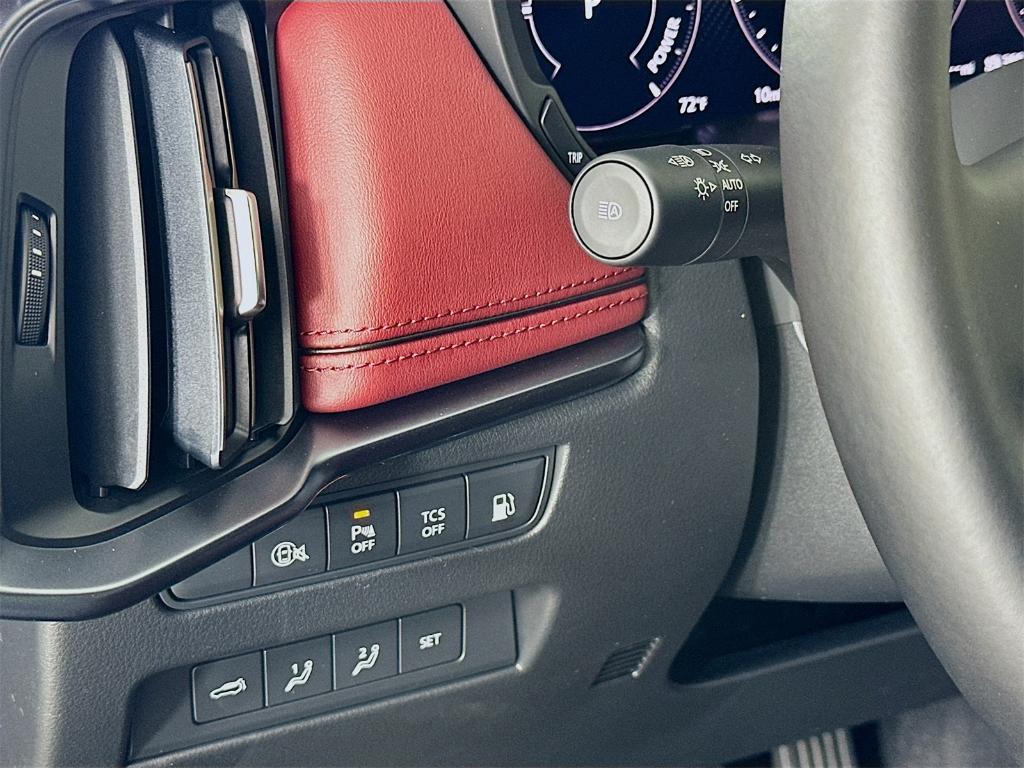 new 2025 Mazda CX-70 PHEV car, priced at $56,777