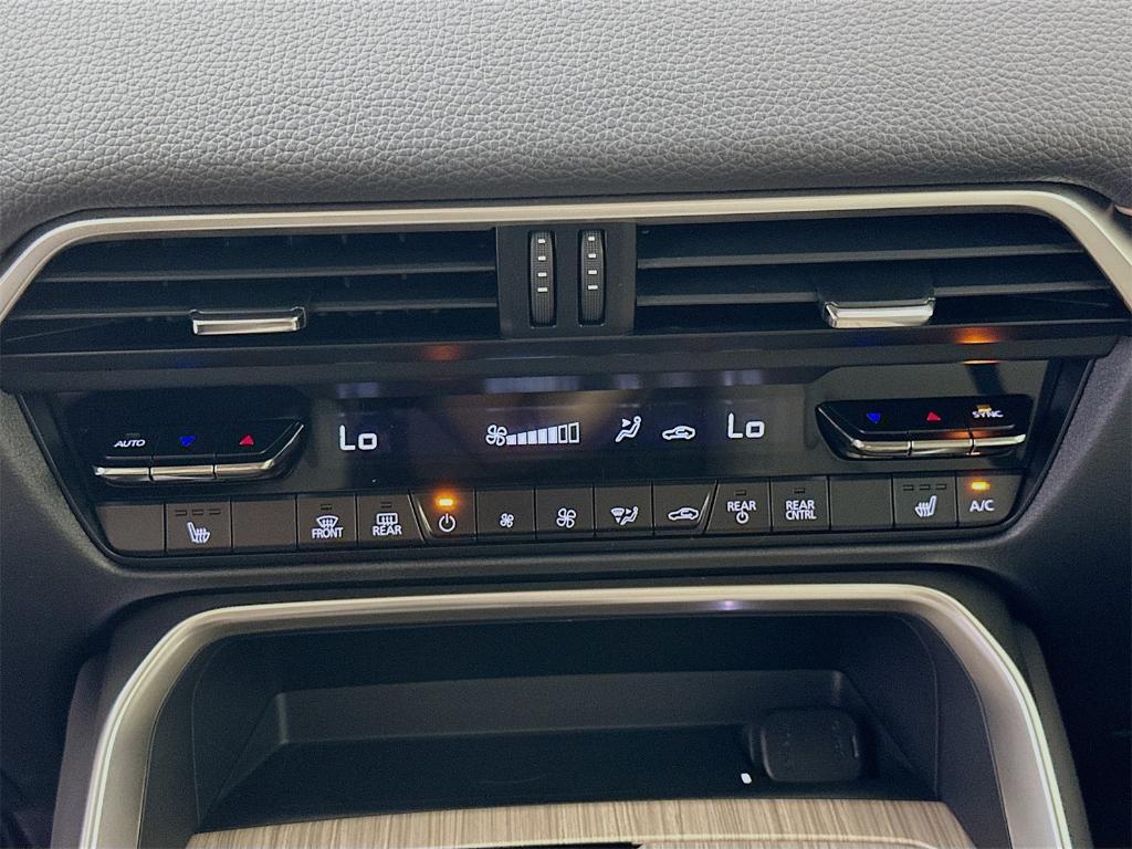 new 2025 Mazda CX-90 car, priced at $41,201