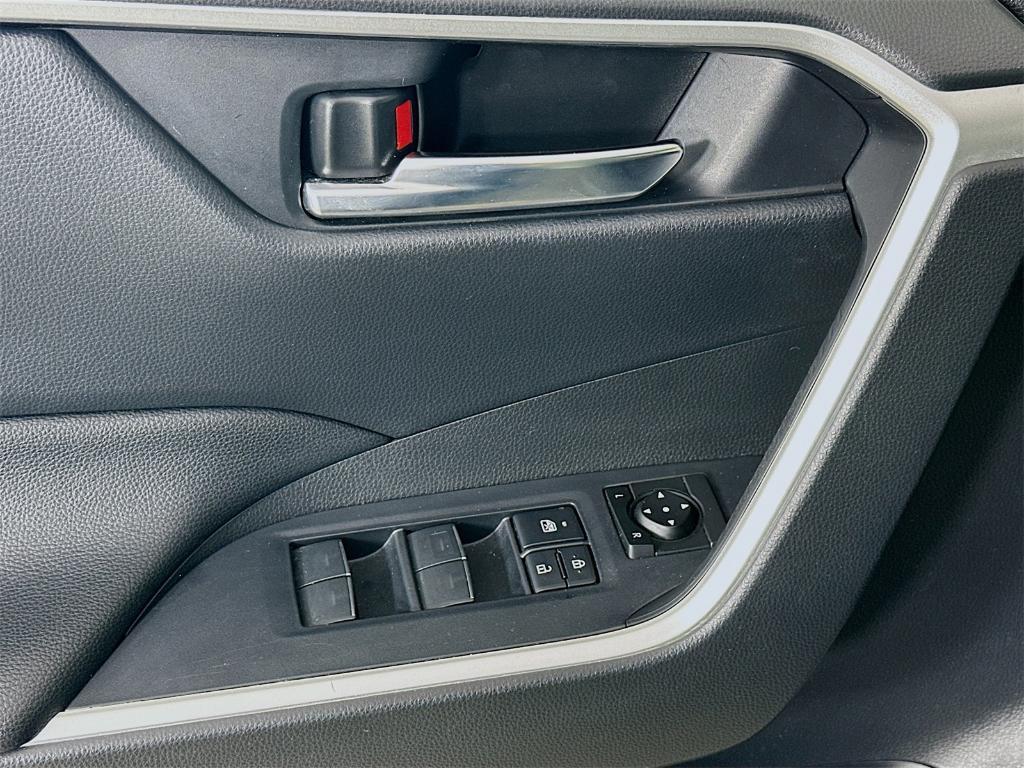 used 2022 Toyota RAV4 Hybrid car, priced at $27,053