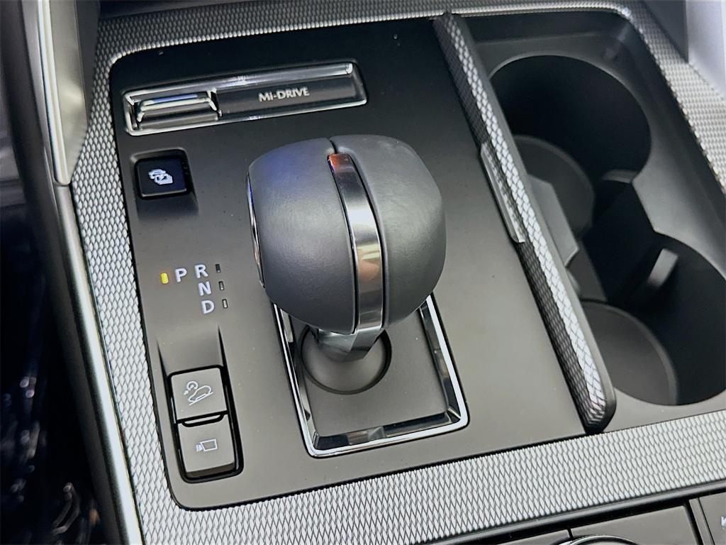 new 2025 Mazda CX-70 PHEV car