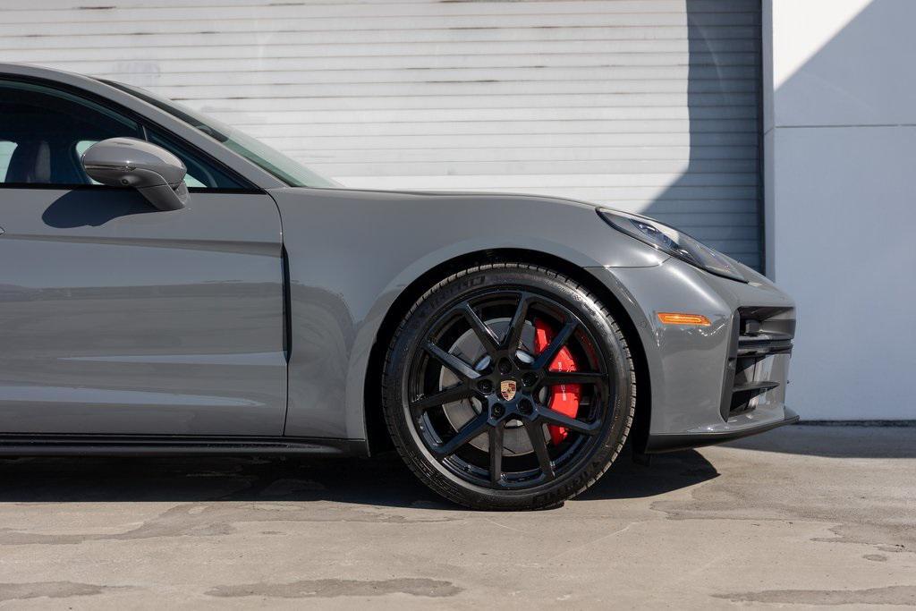 new 2026 Porsche Panamera car, priced at $197,580
