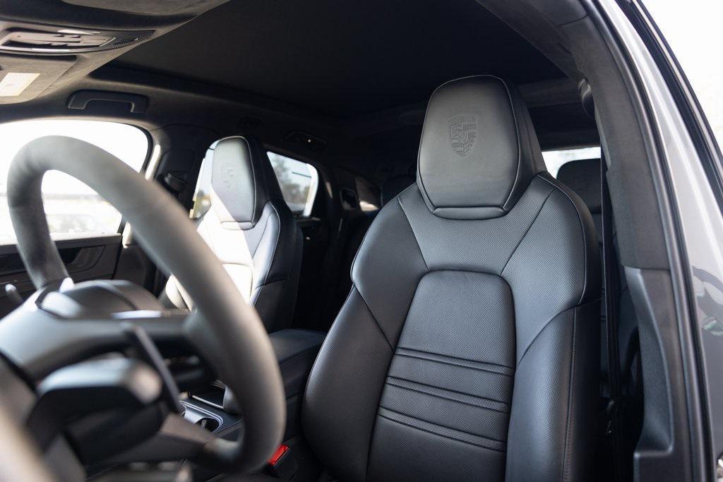 used 2025 Porsche Cayenne car, priced at $151,998