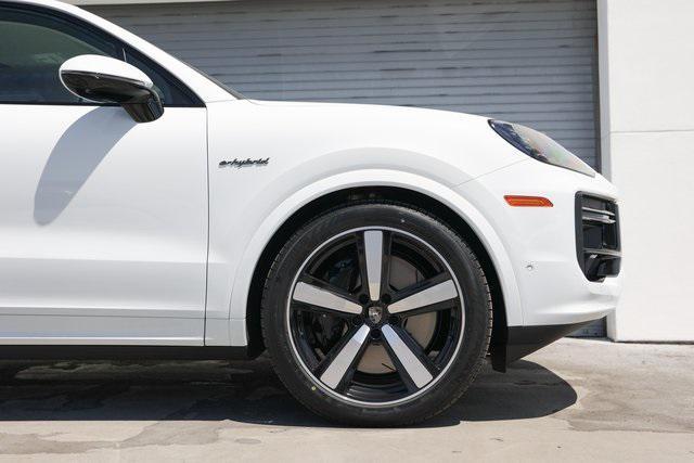 new 2025 Porsche Cayenne car, priced at $181,635