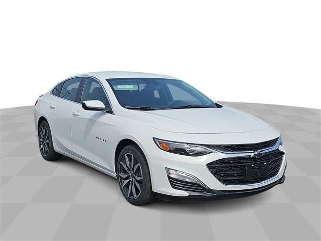 new 2024 Chevrolet Malibu car, priced at $27,345