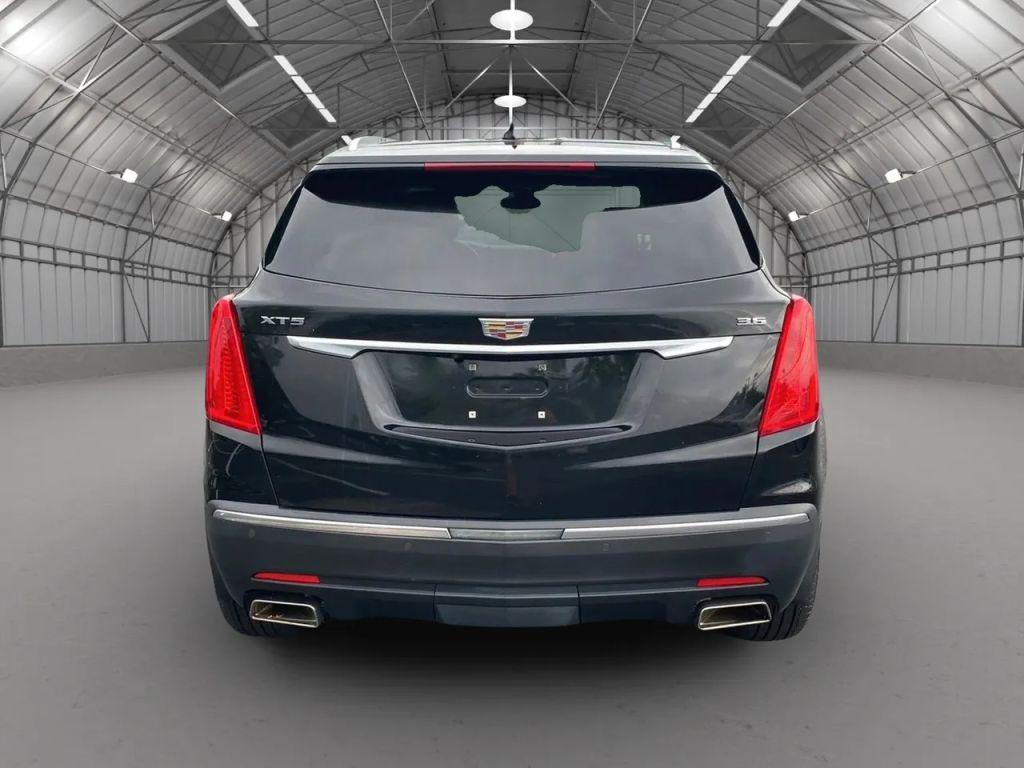 used 2018 Cadillac XT5 car, priced at $13,900