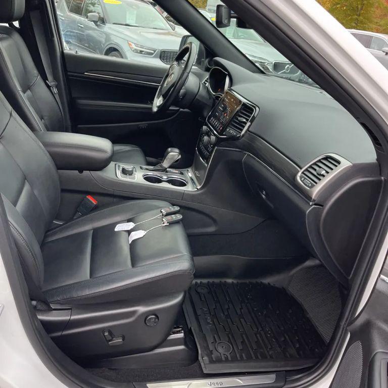 used 2021 Jeep Grand Cherokee car, priced at $23,900
