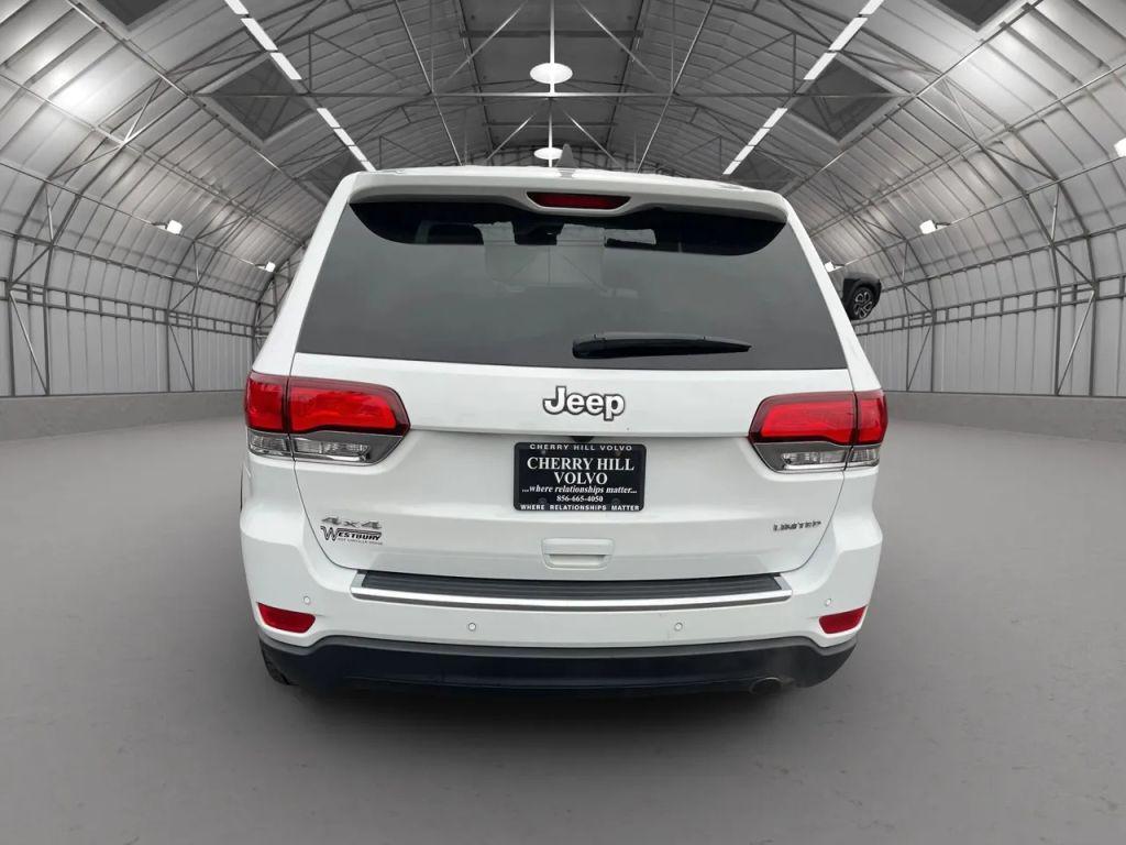 used 2021 Jeep Grand Cherokee car, priced at $23,900