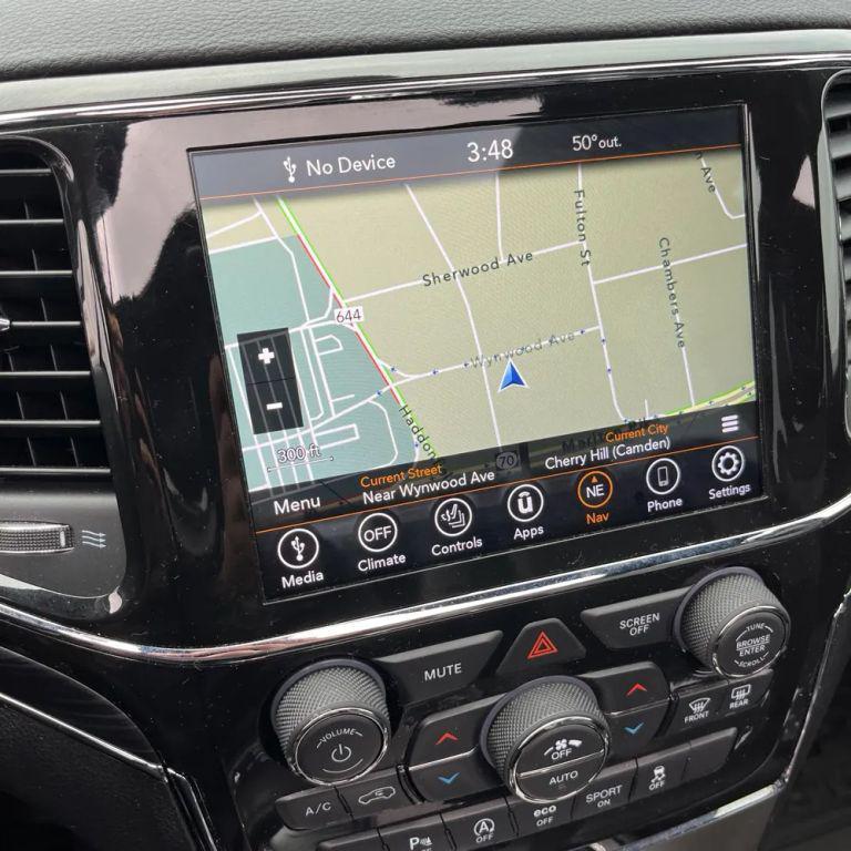 used 2021 Jeep Grand Cherokee car, priced at $23,900